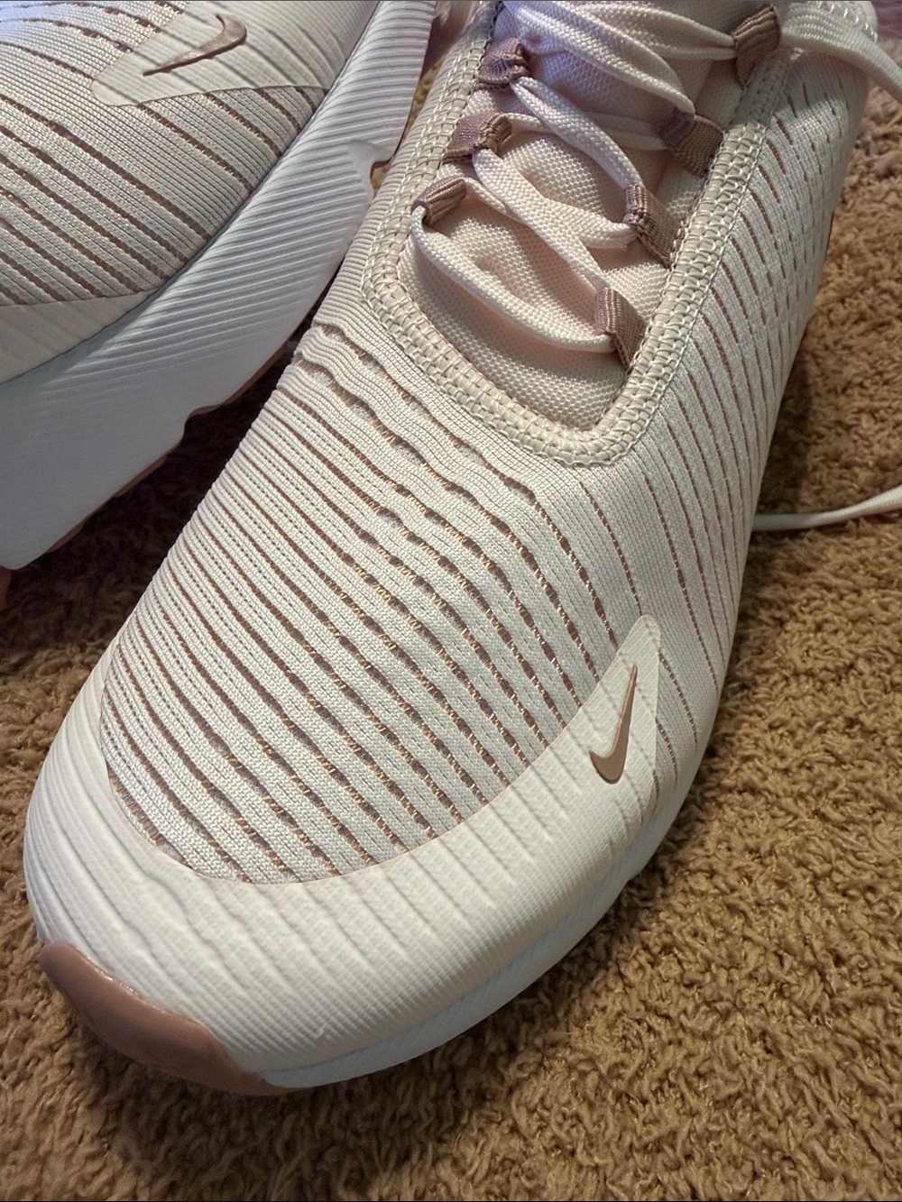 Nike Air Women's Sneakers in Blush Pink with Peach Air Unit Size 8 - Picture 3 of 9